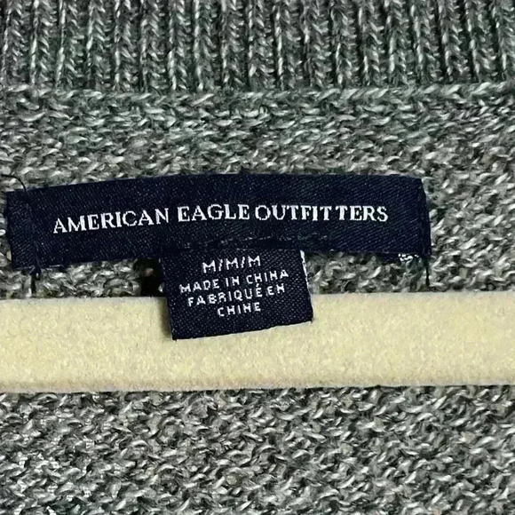 American eagle sweater - Picture 2 of 4